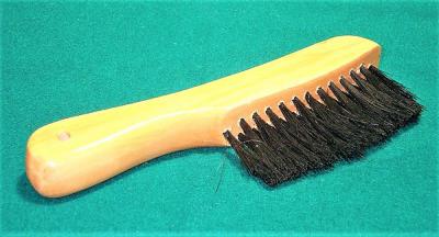 UNDER-RAIL POOL TABLE BRUSH